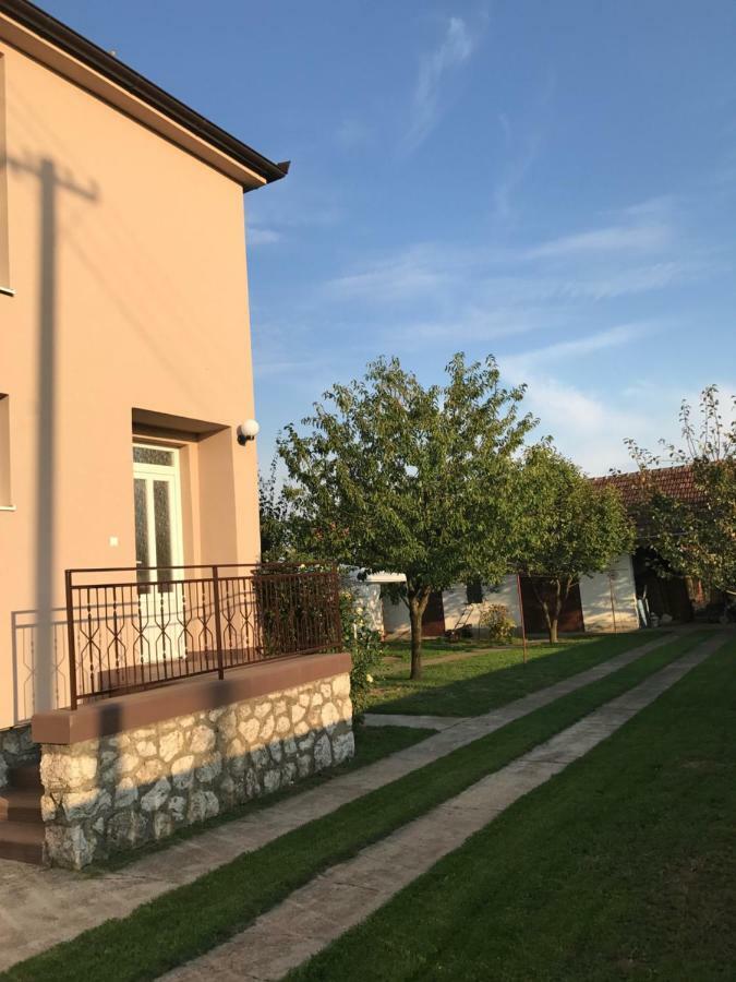 Apartmani Matosevic Ivankovo 外观 照片